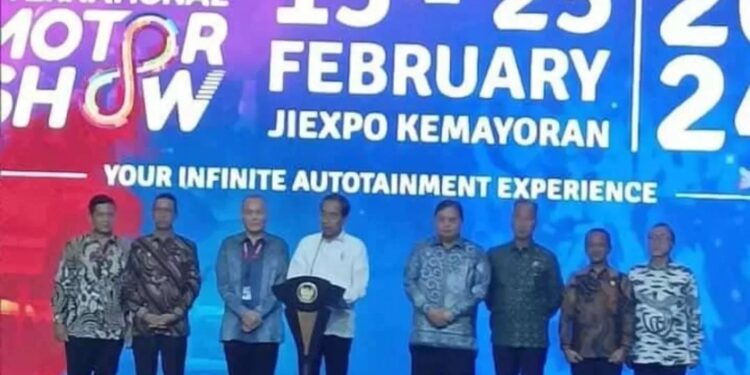 Buka IIMS 2024, Mobil Listrik Siap Jadi Masa Depan Otomotif Indonesia