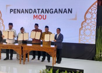 Peran Zakat dan Wakaf Bagi Pembangunan Nasional