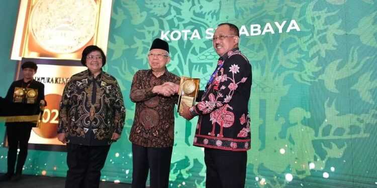 Serahkan Adipura 2023, Wapres Dorong Pemerintah Daerah Implementasikan Sistem Pengelolaan Sampah Terpadu