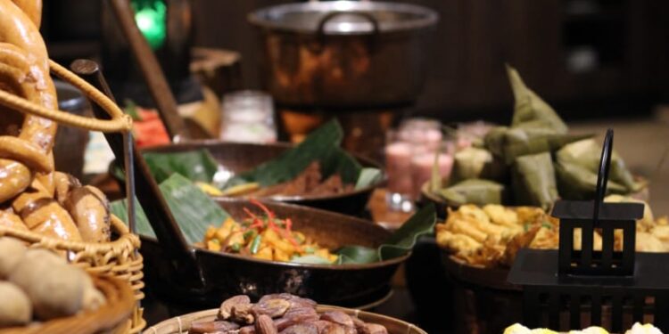 Rayakan Kemenangan dengan Halal Bihalal Luminor Kota