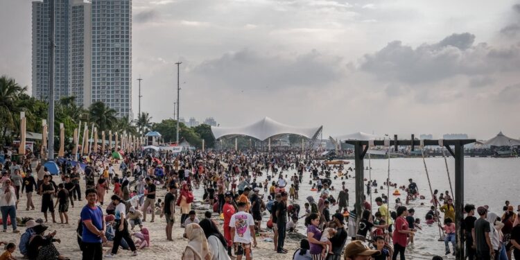 Perputaran Ekonomi di Sektor Parekraf Selama Lebaran Diperkirakan Mencapai Rp369,8 Triliun