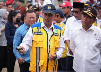 Bersama PUPR,Kemenko PMK Serahterimakan Kunci Huntap Tondo 2 Ke Warga di Kota Palu
