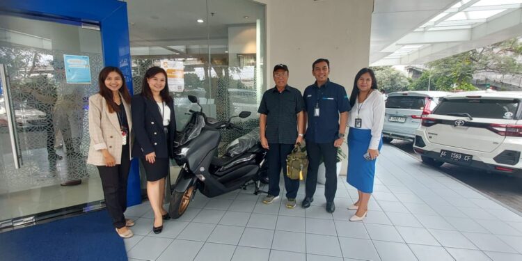 Nasabah BRI Pancoran Berhasil Sabet Hadiah Sepeda Motor Yamaha NMAX S.