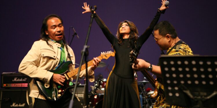 Bangga, Album Discus Dirilis Oleh Label Jepang!