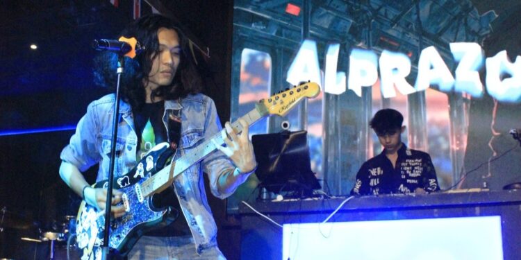 Krazy Sandi Birthday Bash Bersama DJ-DJ Terkemuka dan Band Senyawa Hadir di Glamz KTV & Lounge