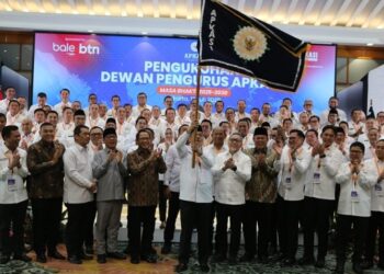 Mendagri Tito Karnavian Resmi Lantik Dewan Pengurus APKASI Masa Bhakti 2025-2030 di Jakarta