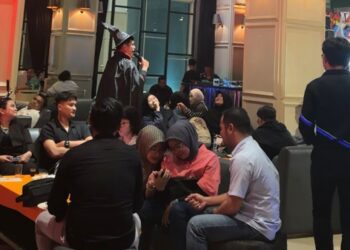 Halloween di Exito Lounge Sparks Life Hotel Jakarta