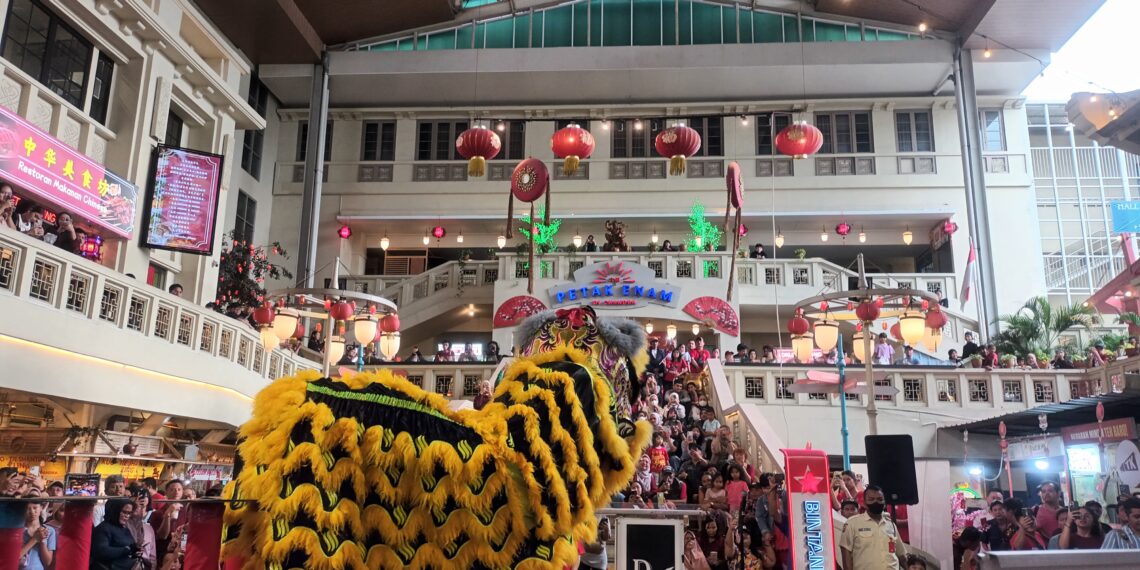 Atraksi Barongsai di Petak Enam Jakarta Ramaikan Suasana Imlek 2026