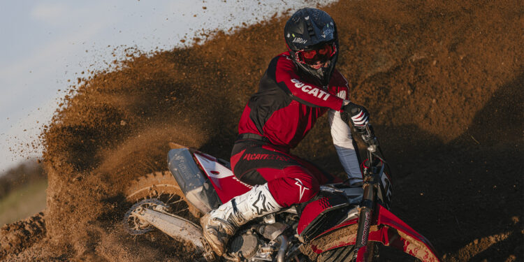 Ducati Perkenalkan Desmo450 MX Versi Factory, Siap Balap dengan Performa Lebih Buas